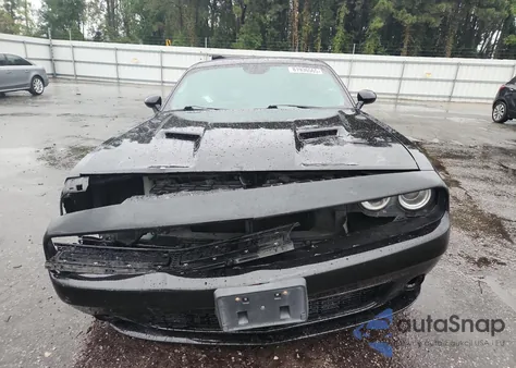 2015 Dodge Challenger Sxt z USA, uszkodzony, nr VIN 2C3CDZAG9FH774760
